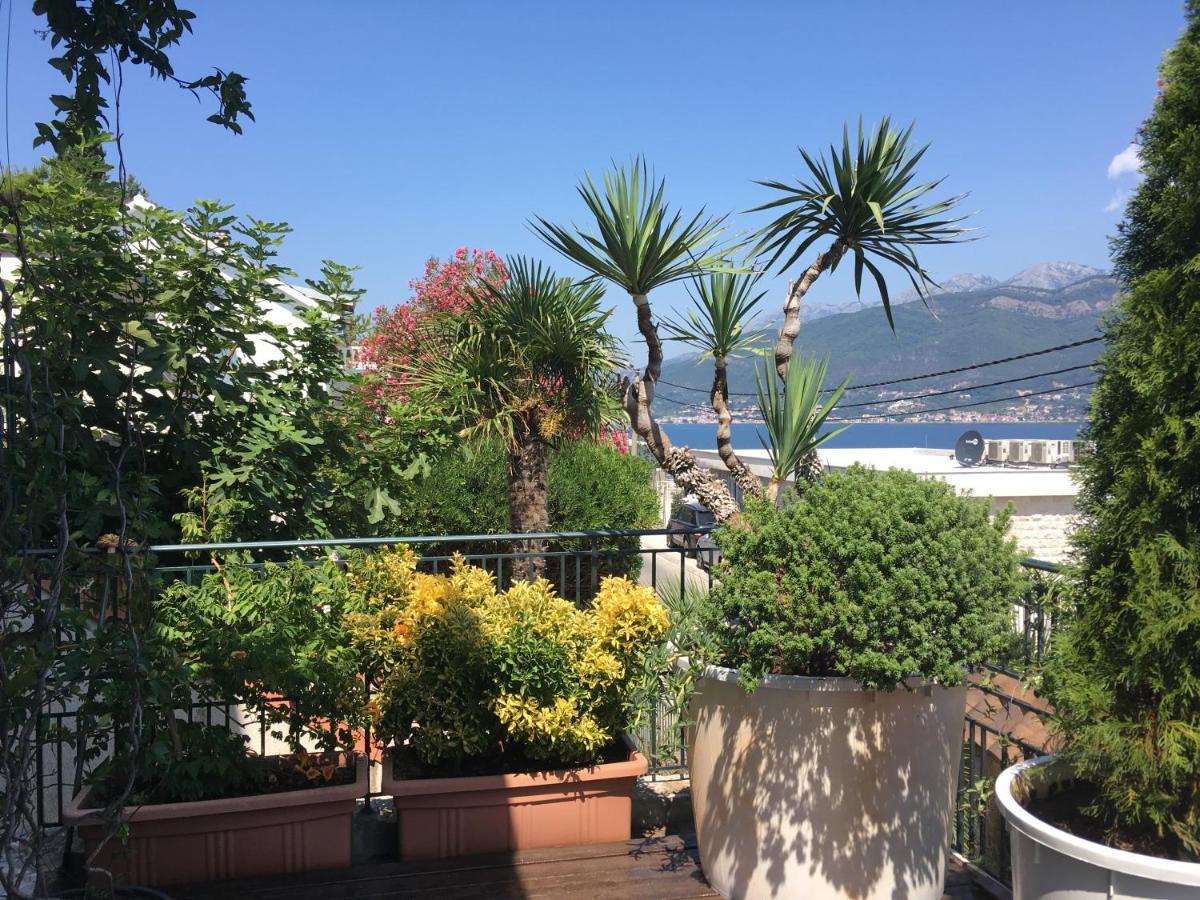 Apartment Tri Kiparisa Tivat Ngoại thất bức ảnh