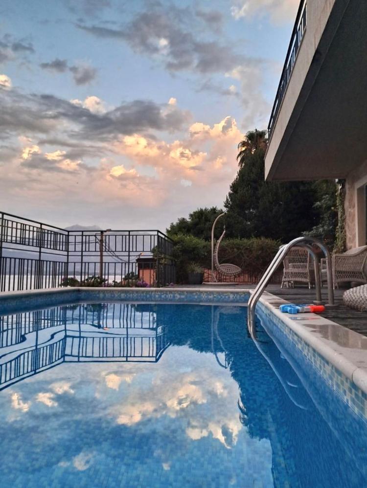 Apartment Tri Kiparisa Tivat Ngoại thất bức ảnh